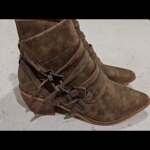 Mi.iM western style boots